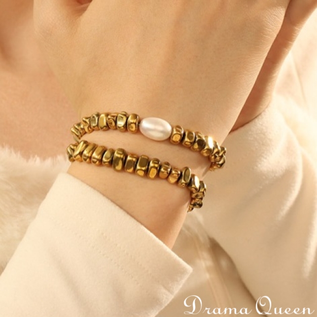 Lily Braclet.(1 Pearl)