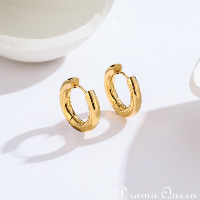 Classic Hoops 1.5x 1.5cm