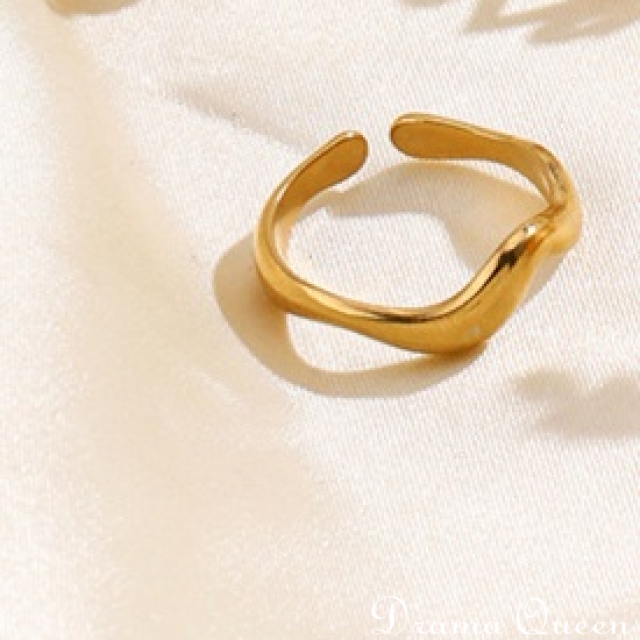 Ocean Wave Ring